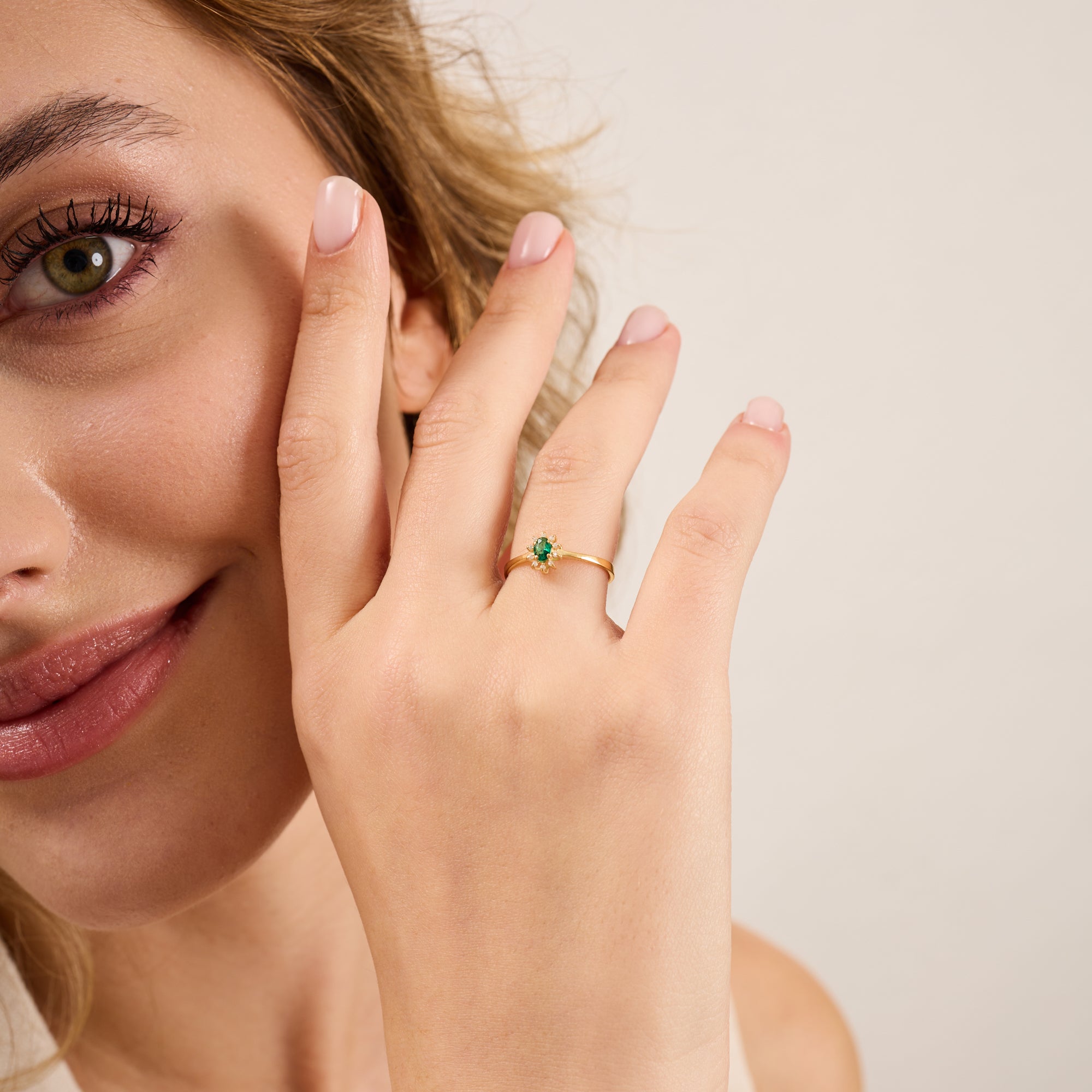 14K Gold Emerald & Diamond Oval Ring – Astra