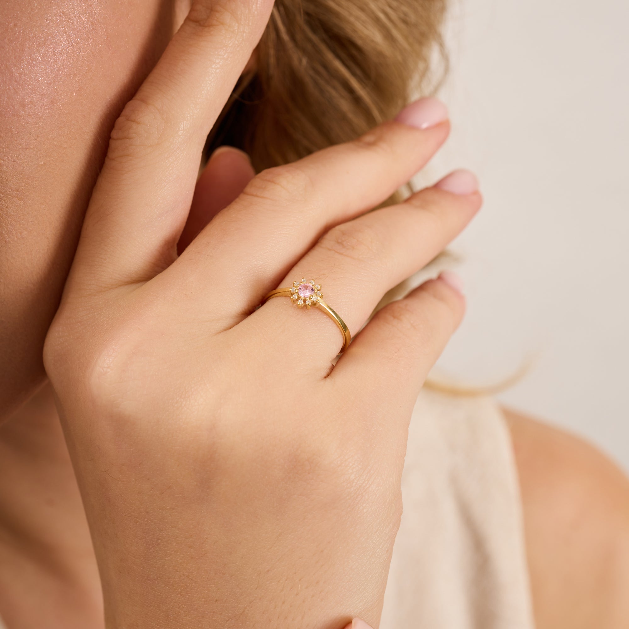 14K Gold Pink Sapphire & Diamond Round Ring – Astra