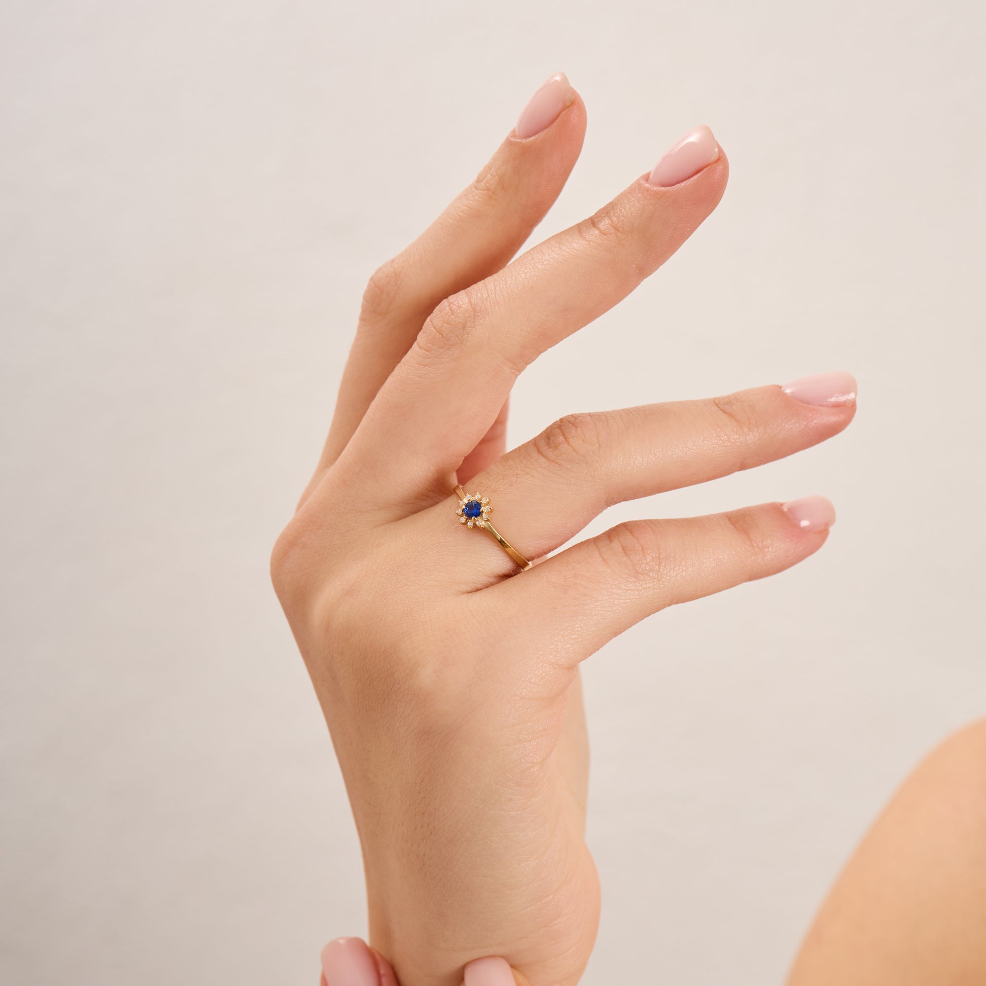 14K Gold Blue Sapphire & Diamond Round Ring – Astra