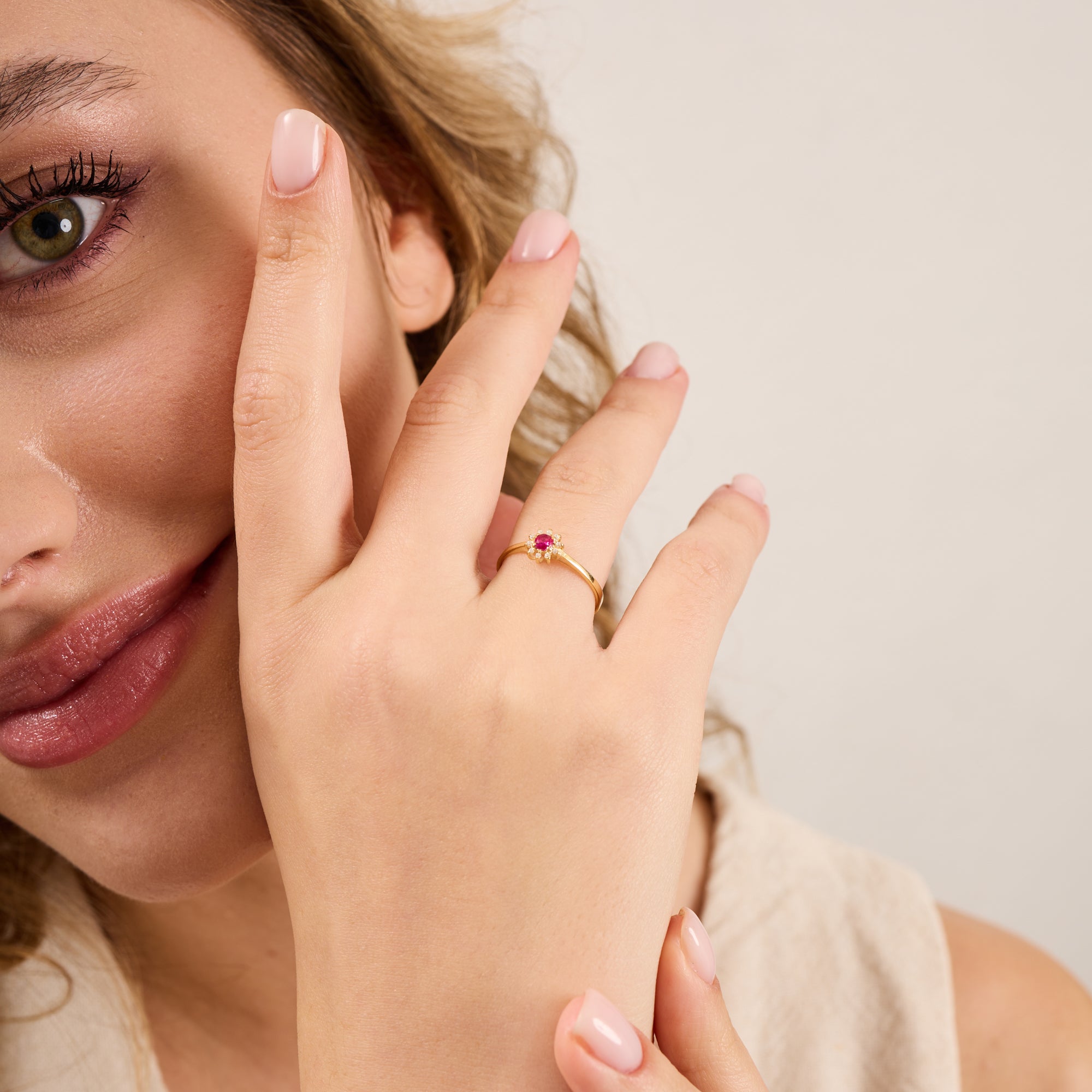 14K Gold Ruby & Diamond Round Ring – Astra