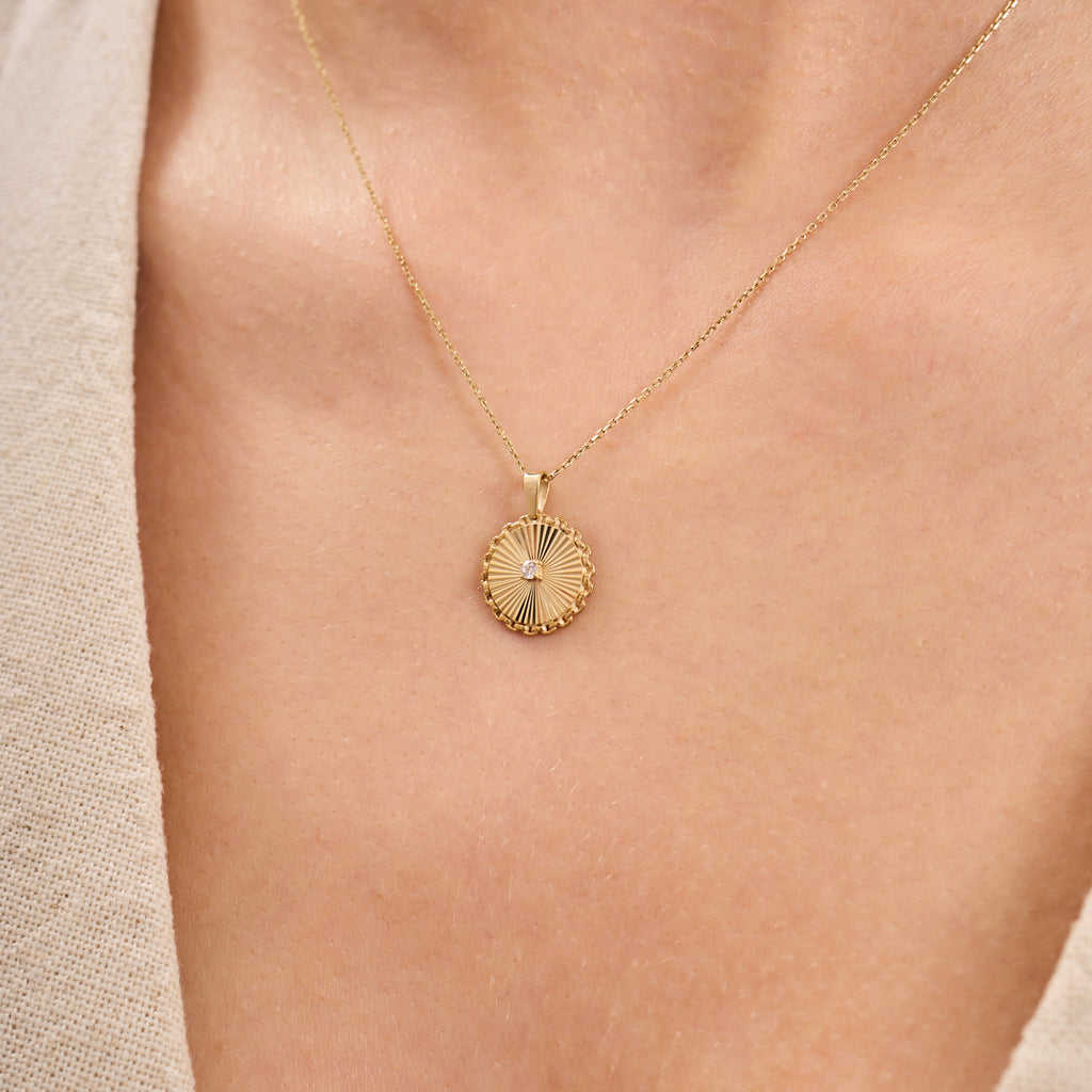 14K Gold Diamond Fluted Round Necklace – Linka