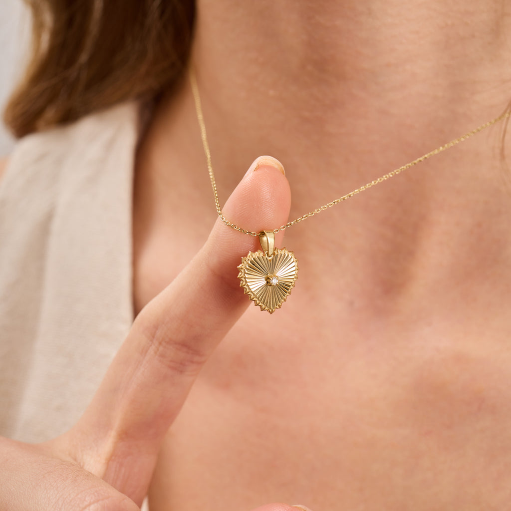 14K Gold Diamond Fluted Heart Necklace – Maris