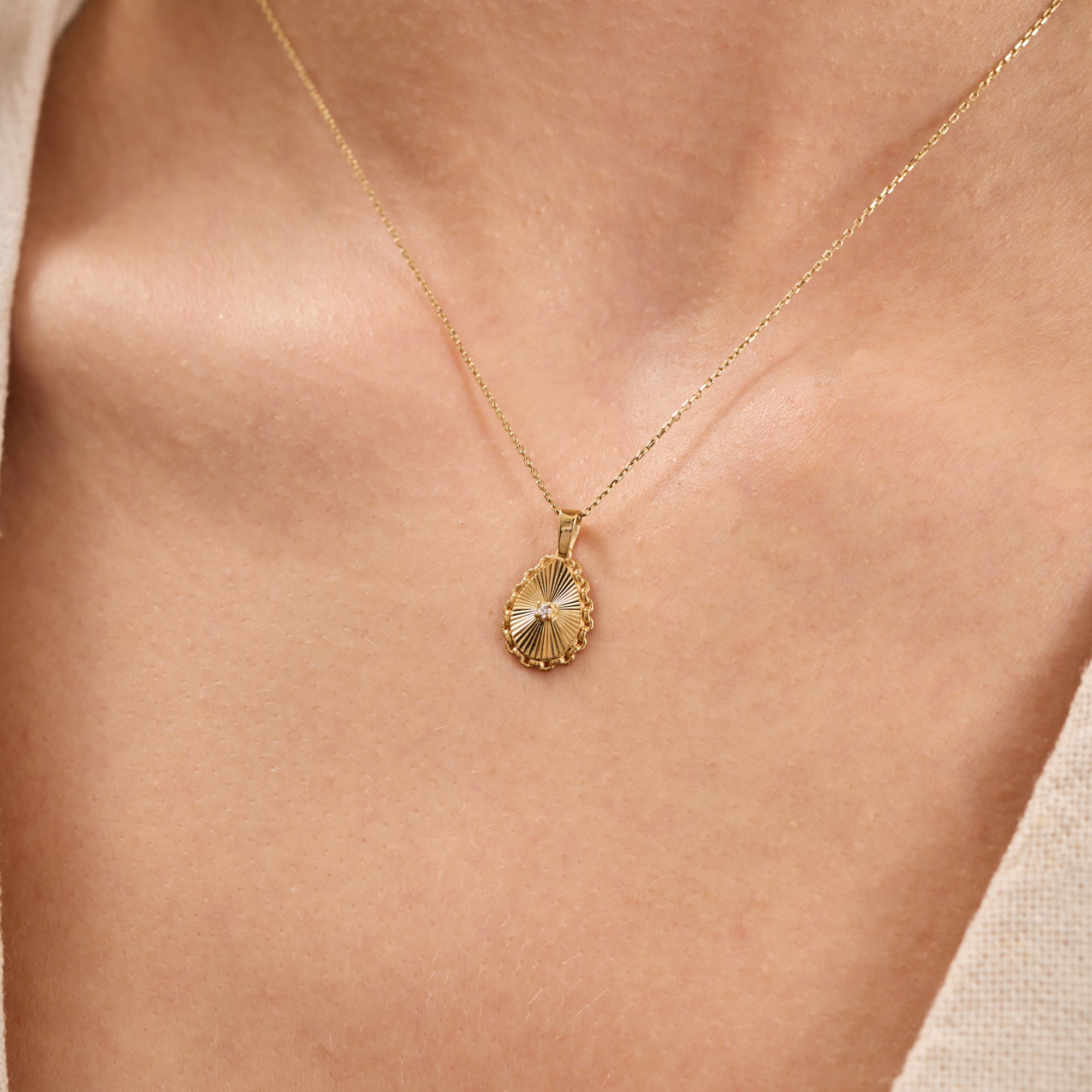 14K Gold Diamond Fluted Teardrop Necklace – Linka