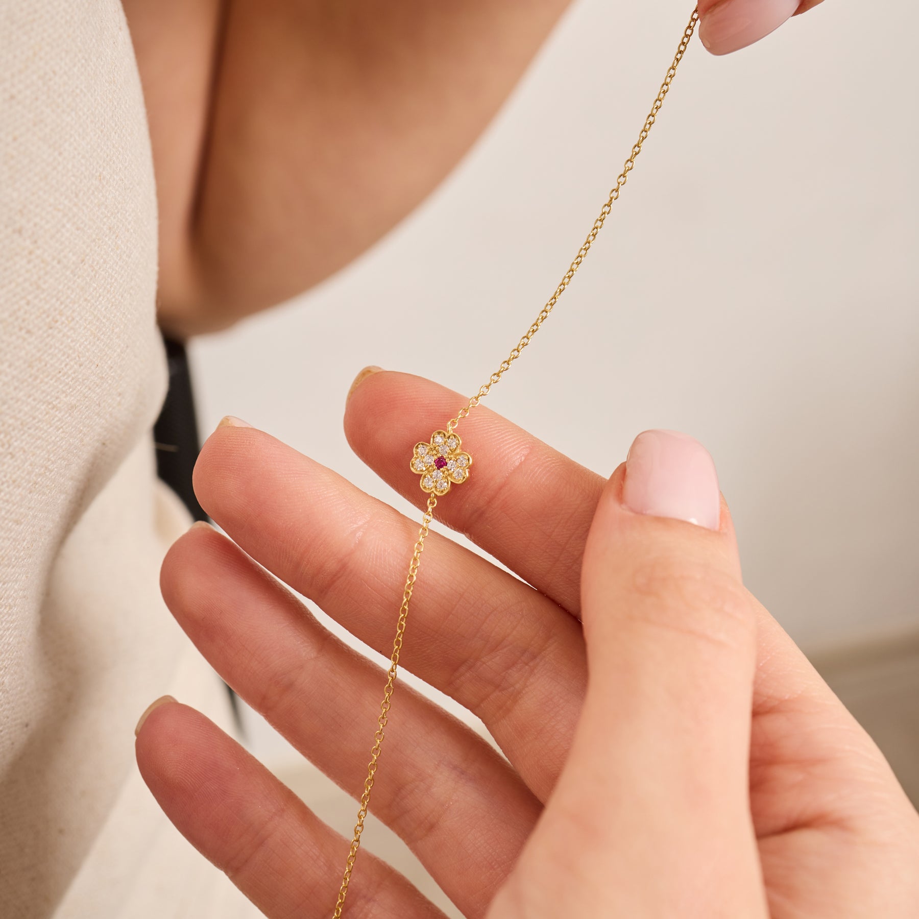 14K Gold Diamond Flower Chain Bracelet – Livia