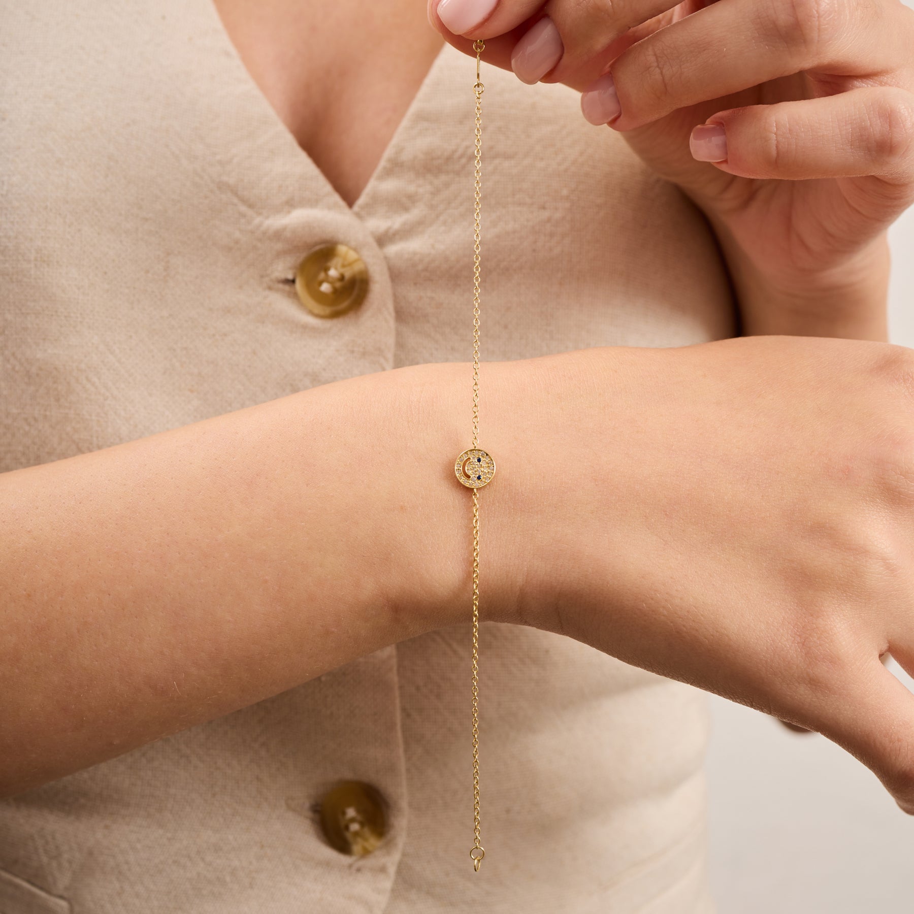 14K Gold Diamond Smiley Chain Bracelet – Mila