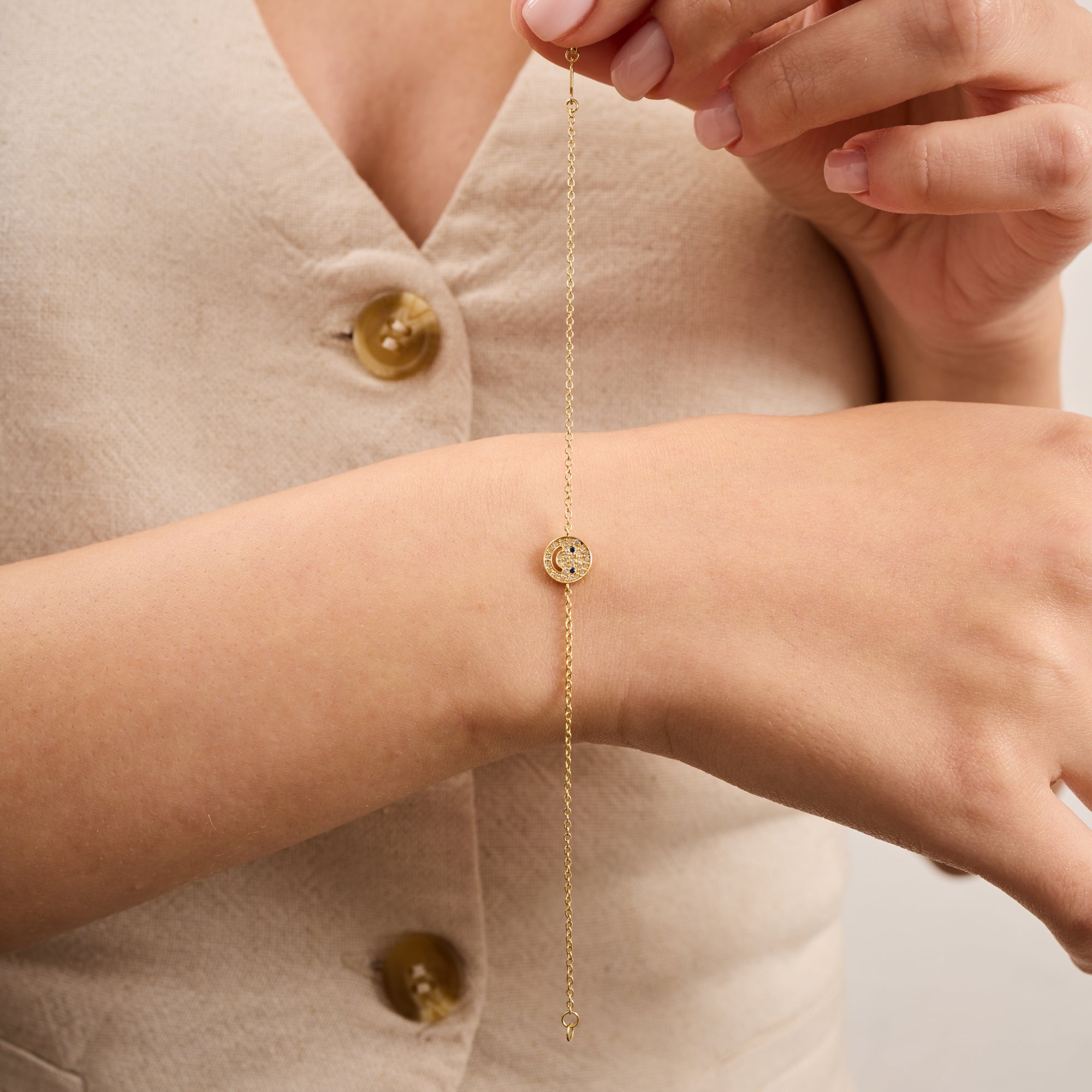 14K Gold Diamond Smiley Chain Bracelet – Mila