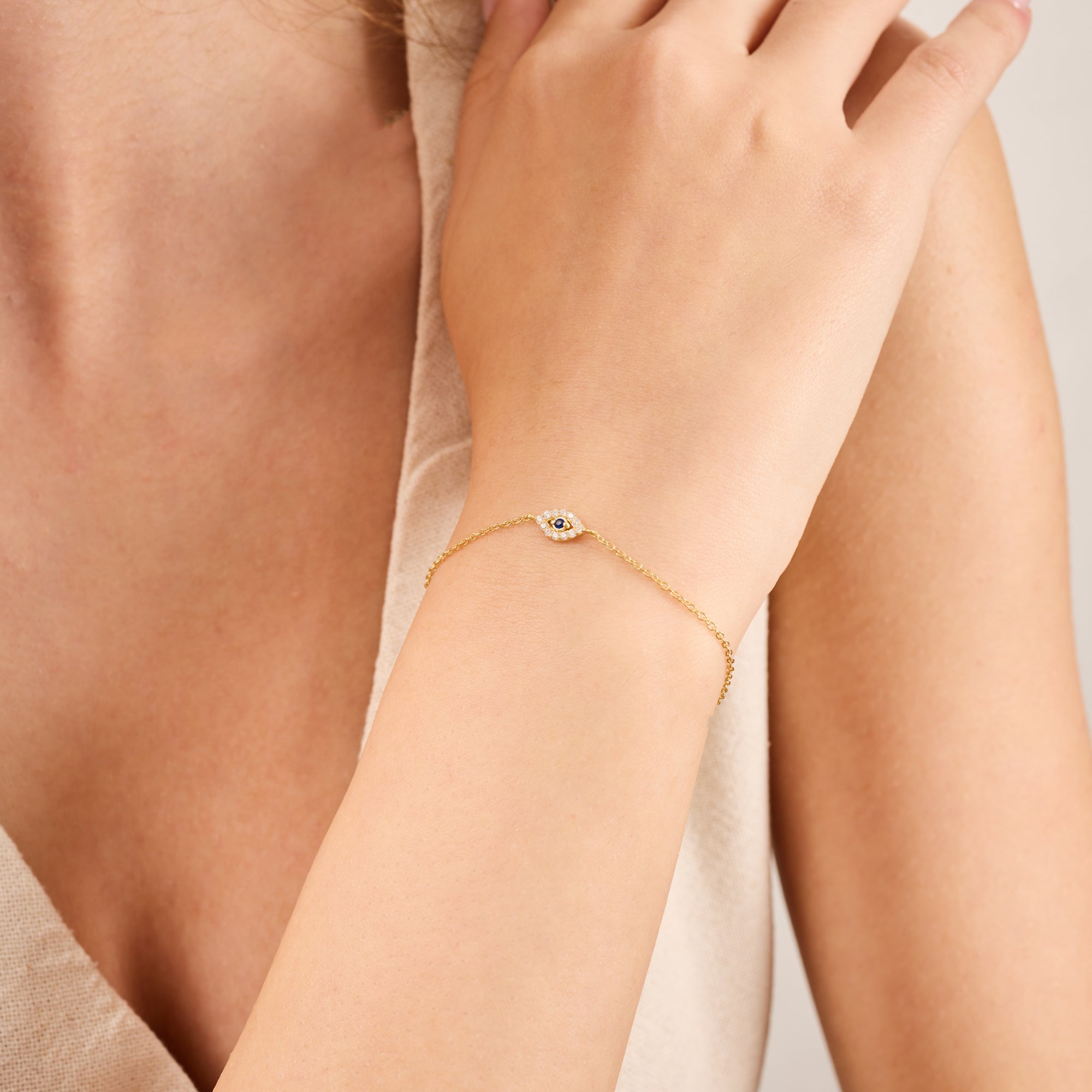 14K Gold Mini Diamond Evil Eye Chain Bracelet – Ivy