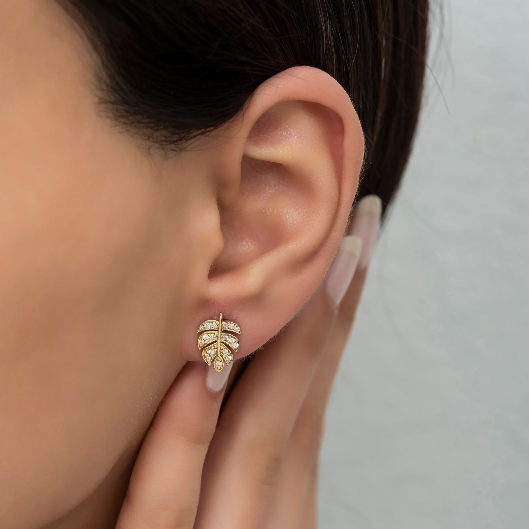 14K Gold Diamond Leaf Stud Earrings – Sylva