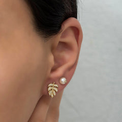 14K Gold Diamond Leaf Stud Earrings – Sylva