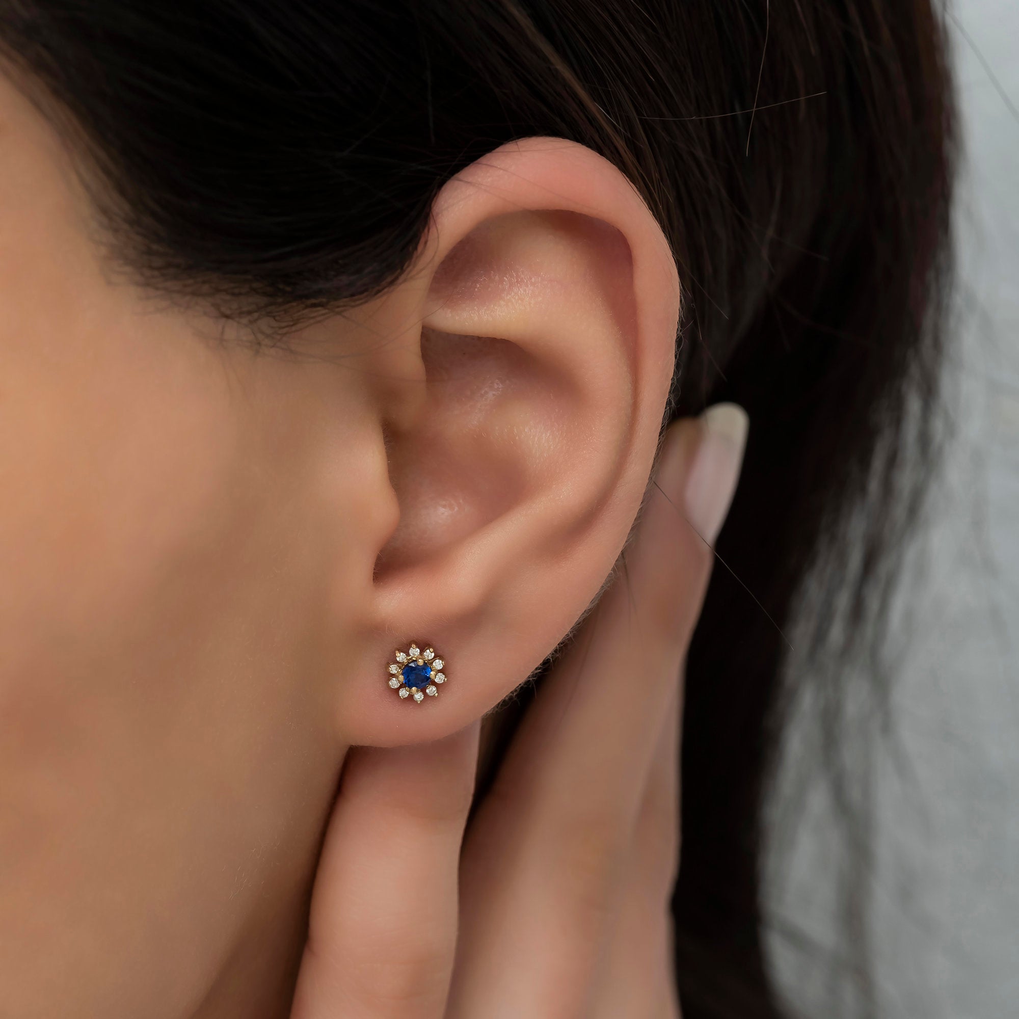 14K Gold Blue Sapphire & Diamond Round Earrings – Astra