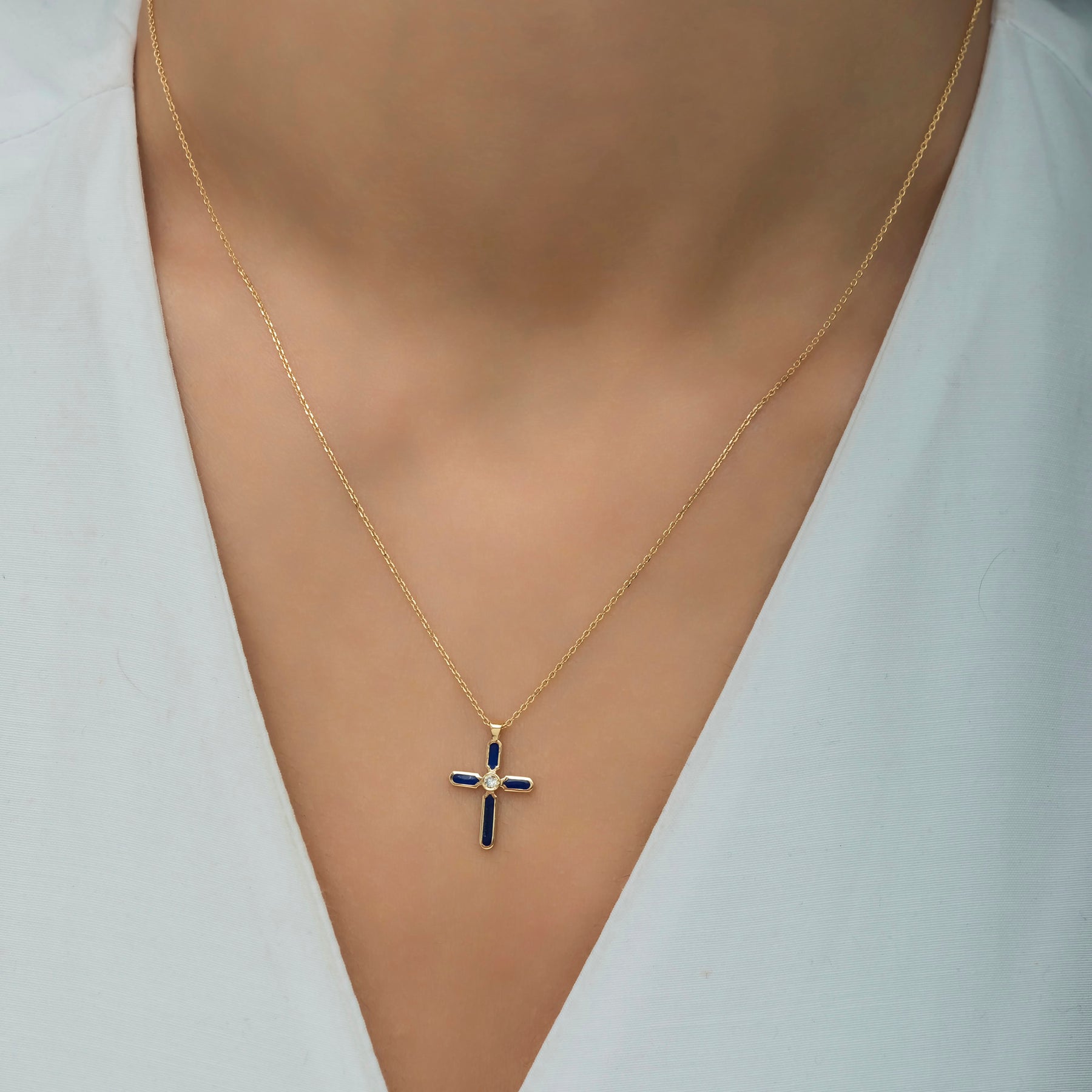 4K Gold Diamond Enamel Cross Necklace – Luminous