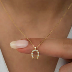 14K Gold Diamond Horseshoe Necklace – Fortuna