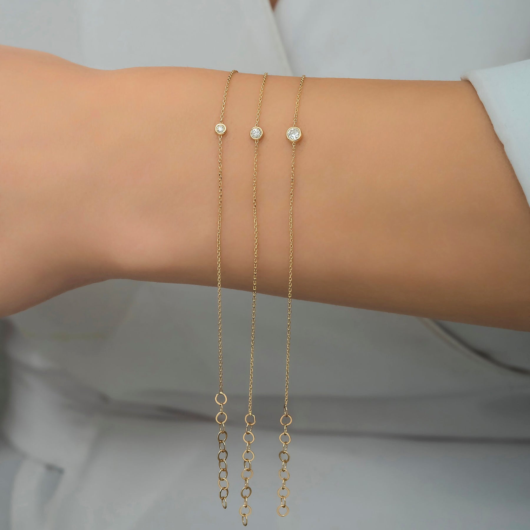 Kadınlar için 14 Ayar Altın Çerçeveli Elmas Bilezik/ Altın Elmas Kadın Bilezikleri/ 14 Ayar Tektaş Elmas Bilezikler/ Anne/ Ona Hediye 