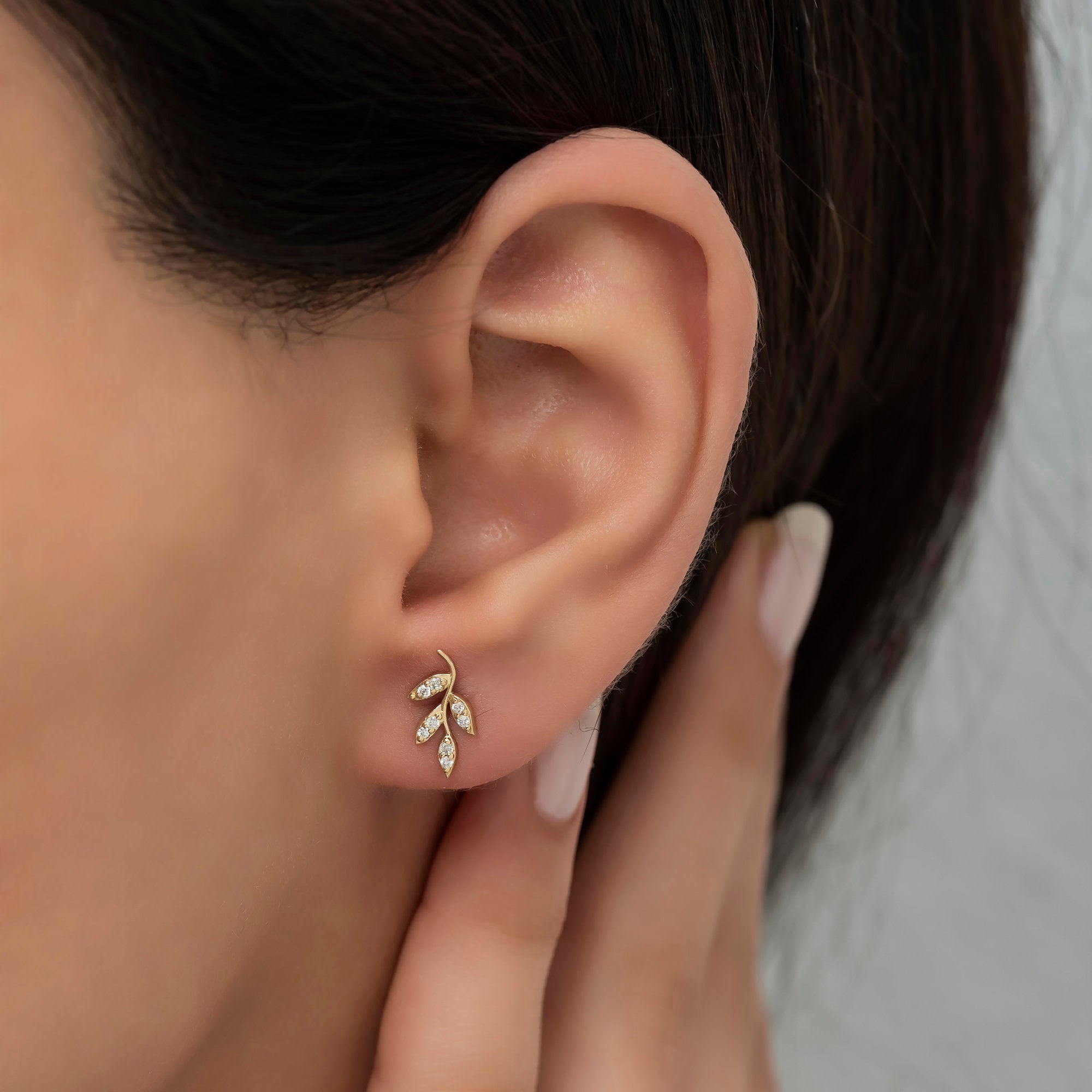 14K Gold Diamond Leaf Stud Earrings – Folia