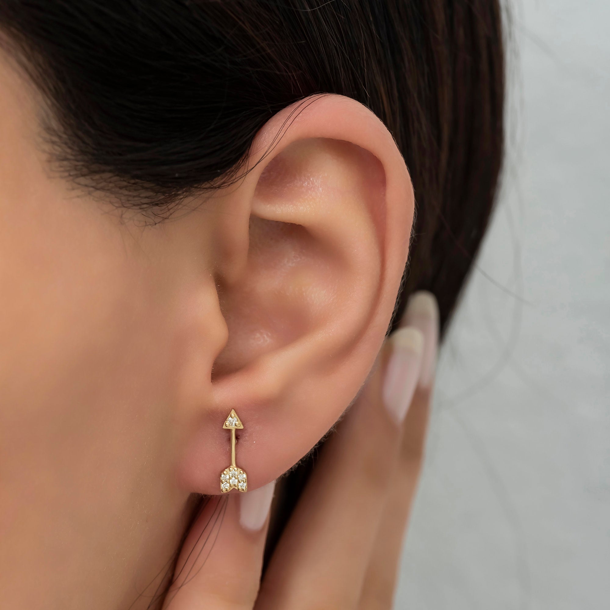 14K Gold Diamond Arrow Stud Earrings – Arcus