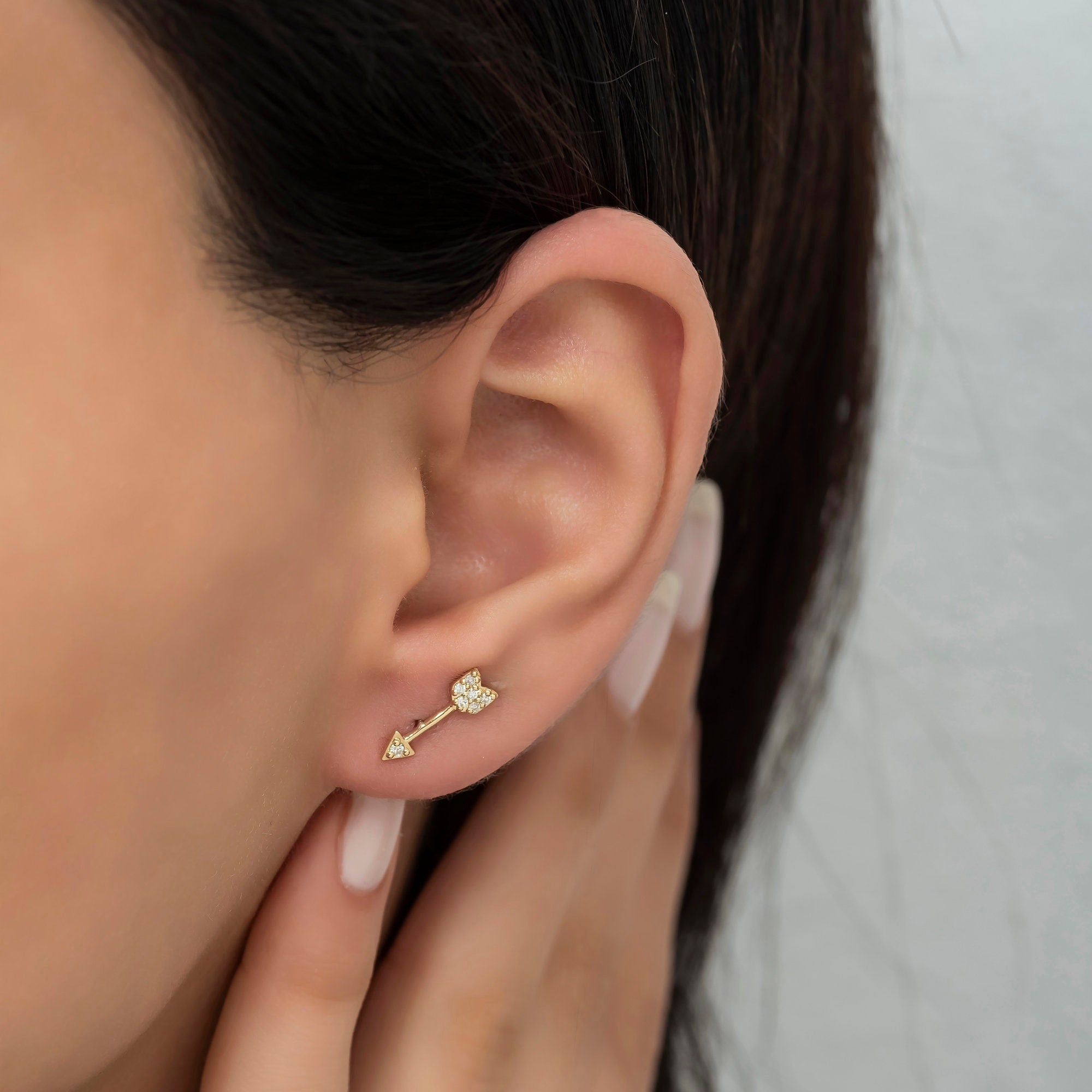 14K Gold Diamond Arrow Stud Earrings – Arcus