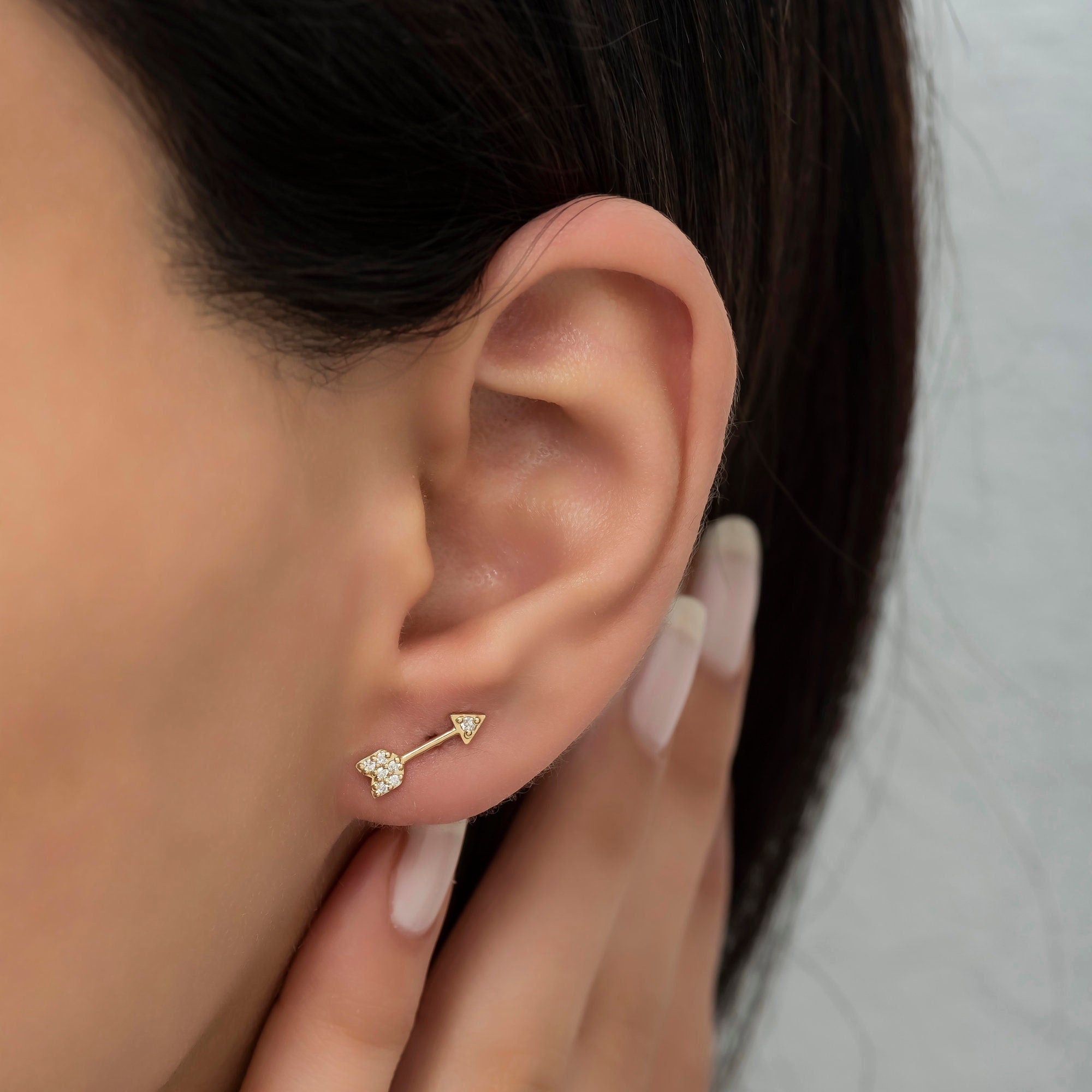 14K Gold Diamond Arrow Stud Earrings – Arcus