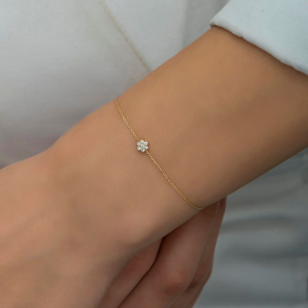 14K Gold Diamond Flower Bracelet for Woman/ Gold Diamond Daisy Flower Bracelet/ Diamond Flower Bracelet Gift for Her/ Mothers Day Gift