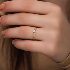 14K Solid Gold 5-Stone Baguette Diamond Ring – Nerise