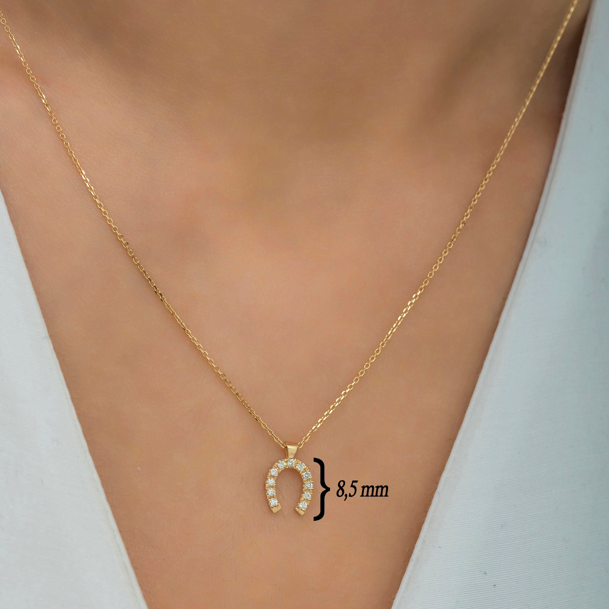 14K Gold Diamond Horseshoe Necklace – Fortuna