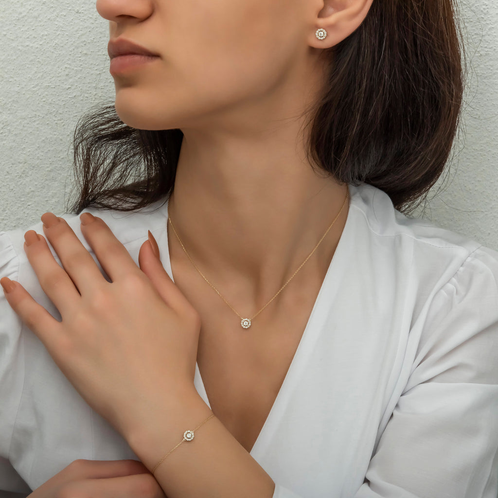 14K Gold Diamond Halo Bracelet — Liora