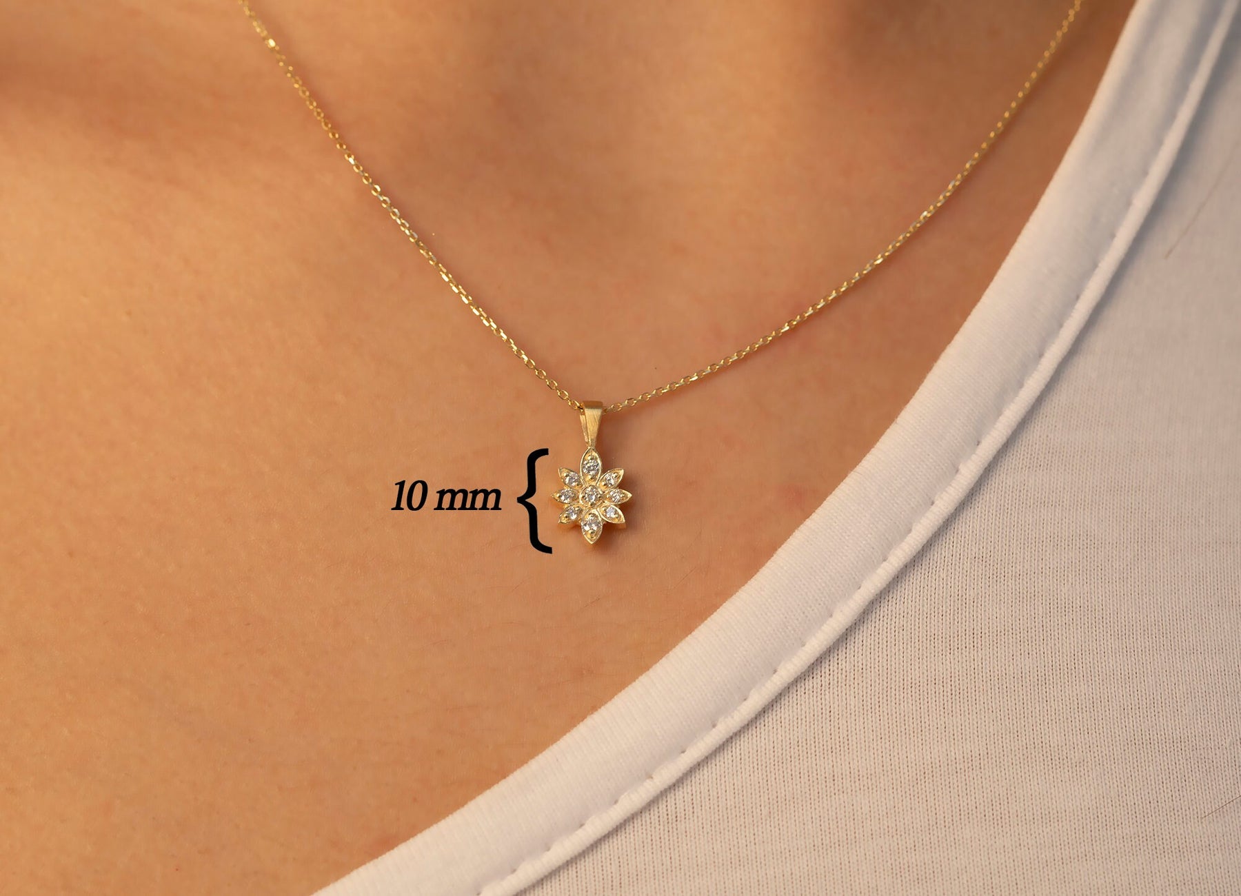 14K Gold Diamond Flower Pave Necklace – Fleurir