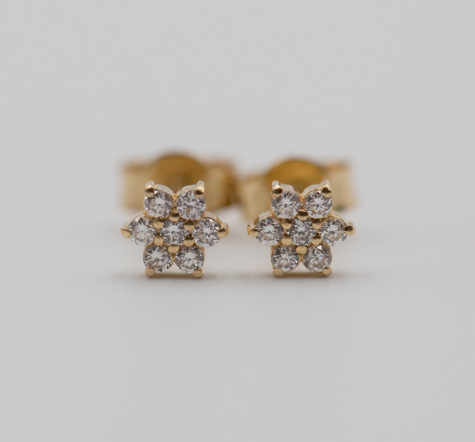 14K Gold Diamond Flower Stud Earrings – Bloom