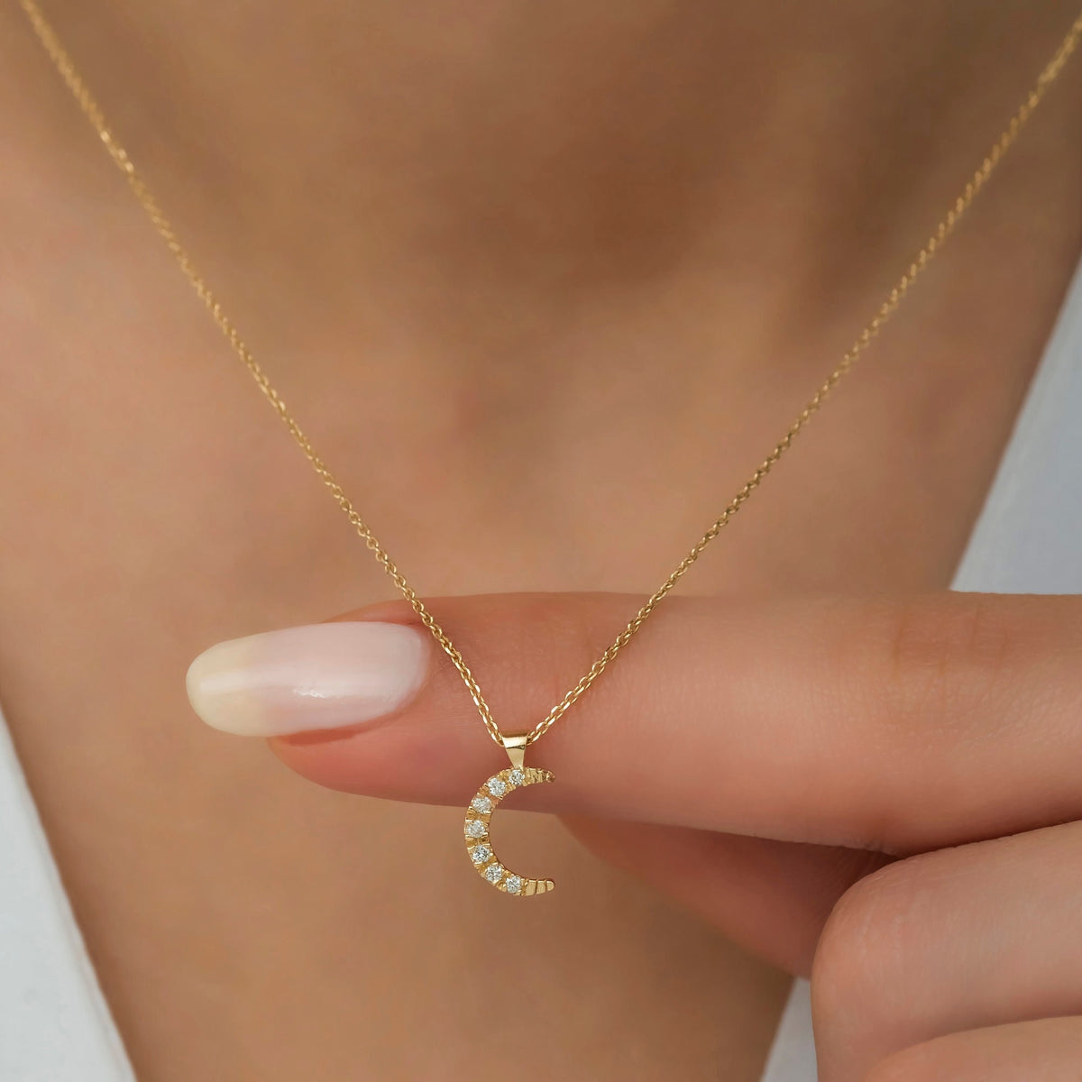 14K Gold Diamond Crescent Moon Necklace/ 14K Gold Moon Necklace for Woman/ Gold Diamond Moon Necklace Gifts / Christmas Gifts/ The Mom