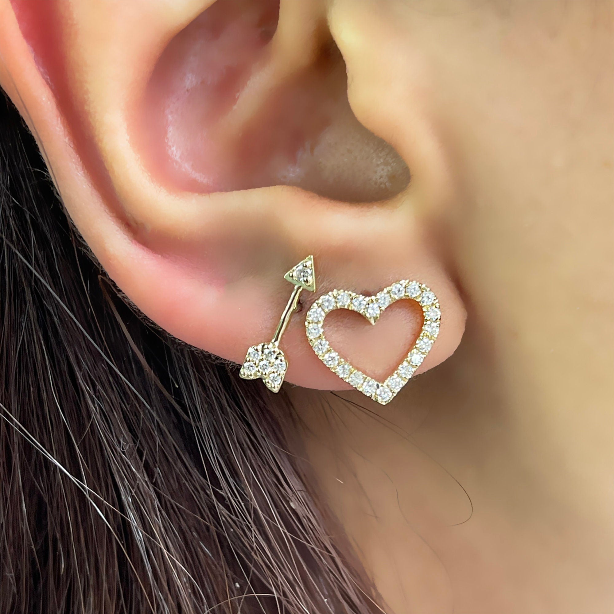 14K Gold Diamond Heart Stud Earrings — Corvelle