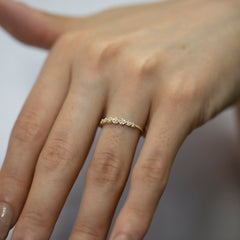 14K Gold Twisted Diamond Band Ring — Lucerne