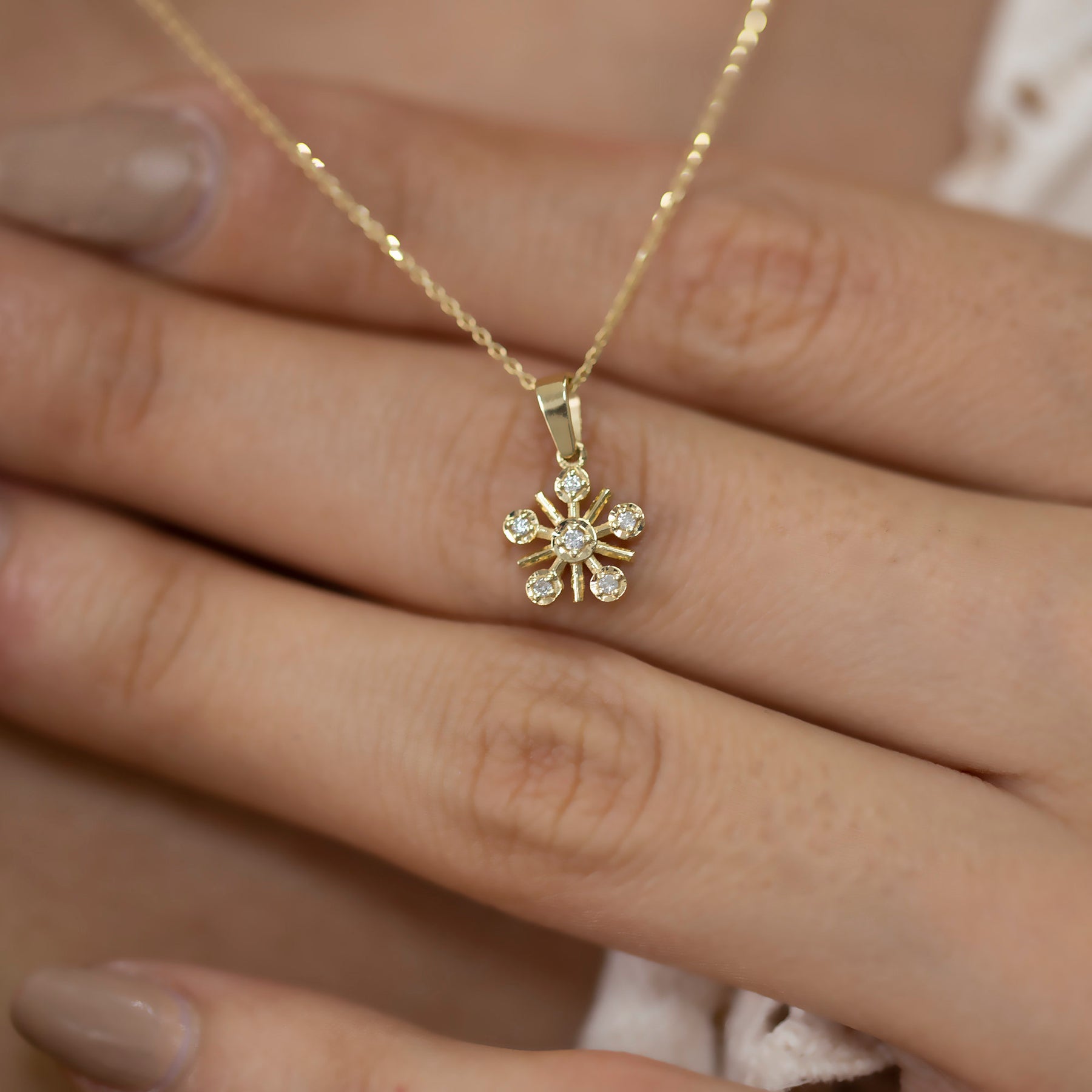 14K Gold Diamond Pavé Flower Necklace – Flourish