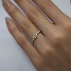 14K Gold Natural Diamond Clover Ring, Elegant Minimalist Four-Leaf Clover Design, Dainty Diamond Promise Ring for Women, Lucky Jewelry Gift