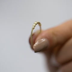 14K Gold Twisted Diamond Band Ring — Lucerne