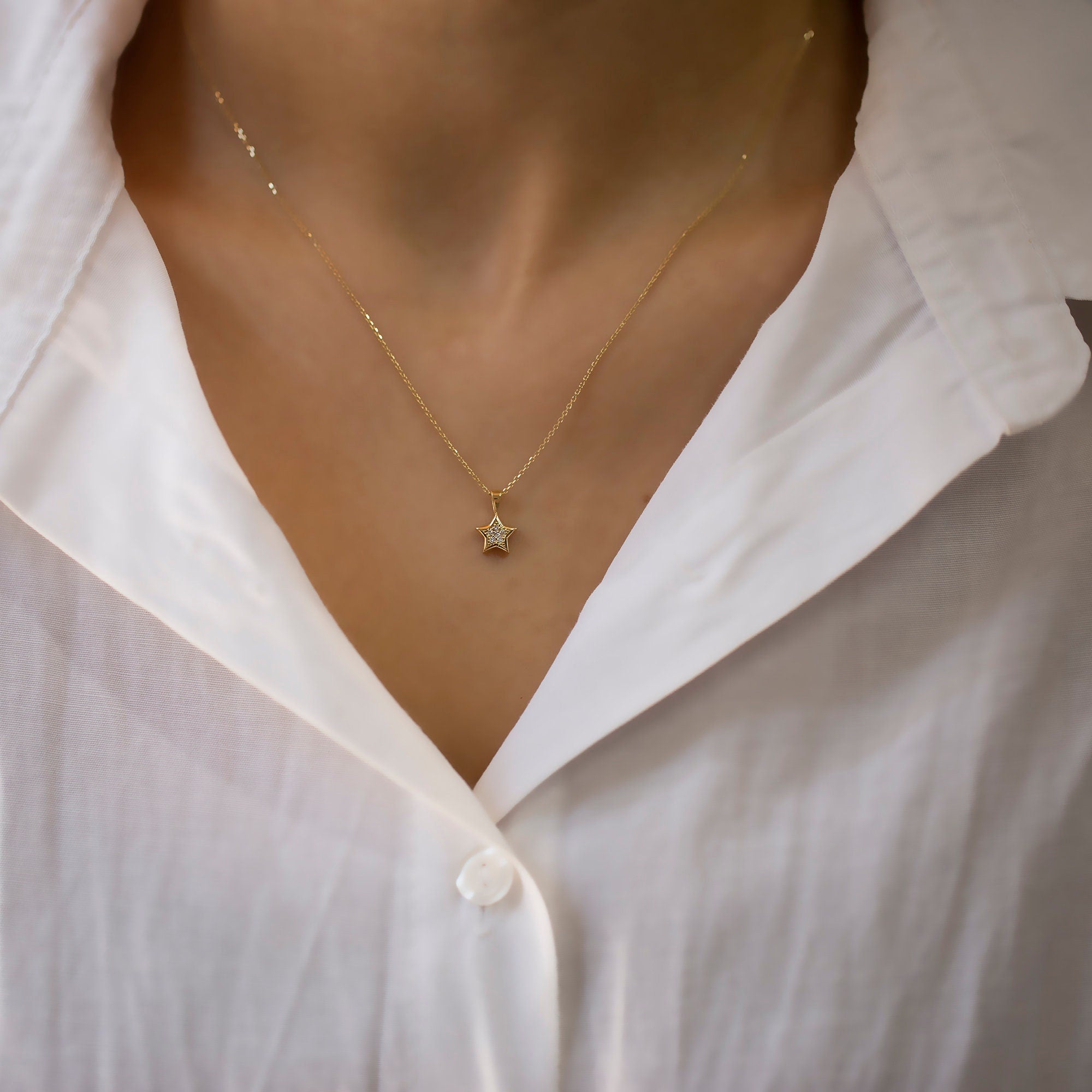 14K Solid Gold Diamond Star Necklace – Astralis