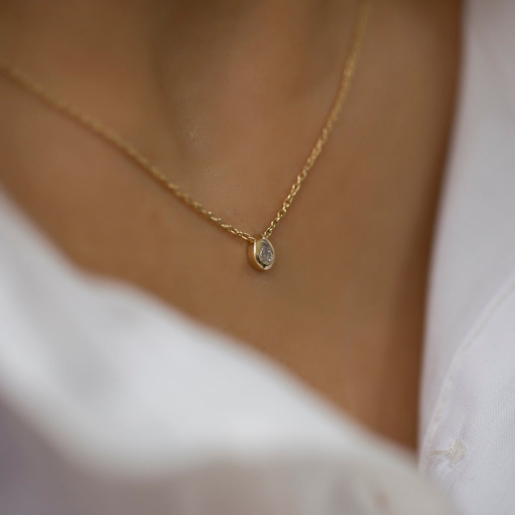 14K Gold Diamond Teardrop Necklace – Lagrima