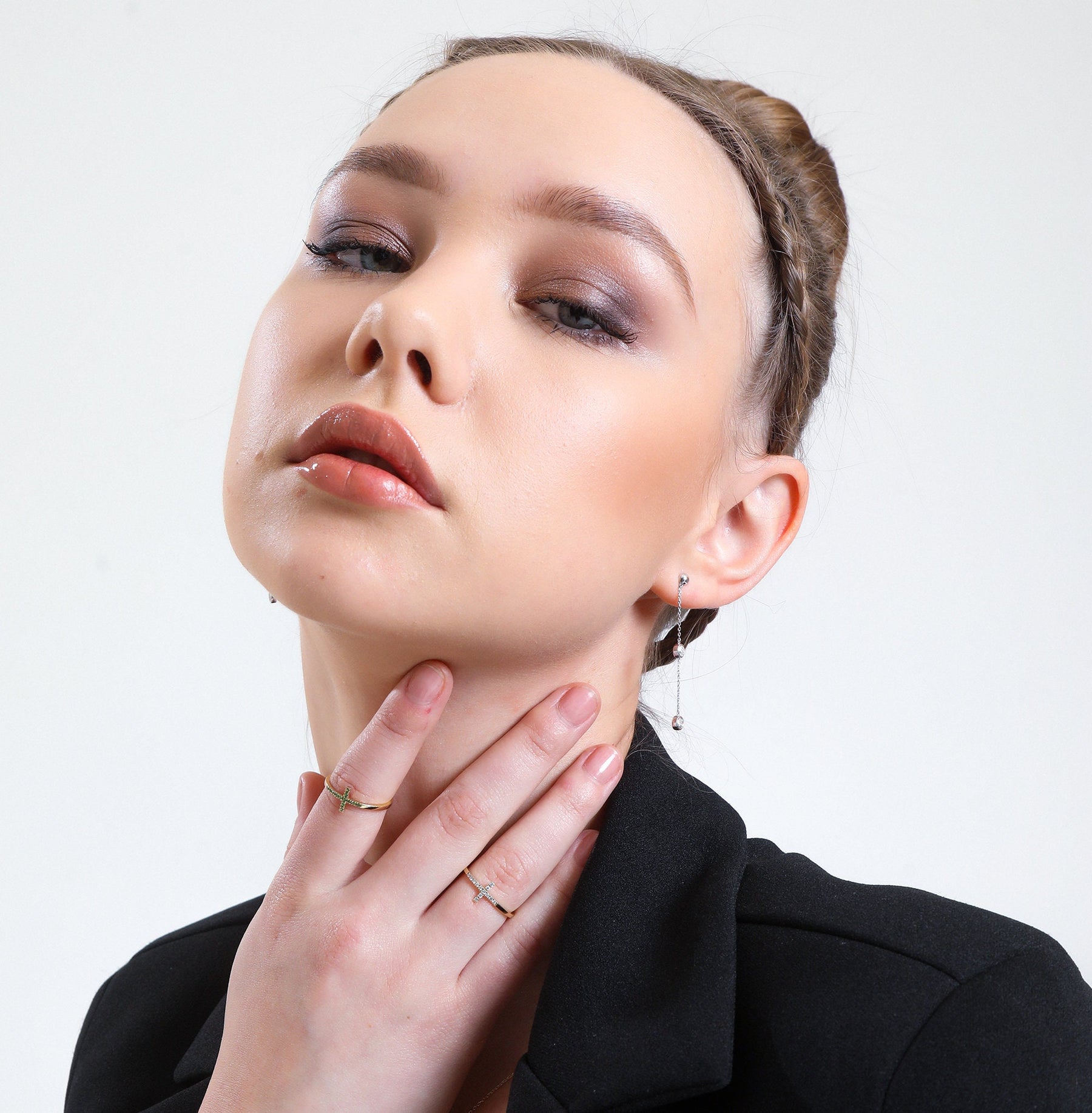 14 Ayar Altın Pırlanta Uzun Zincir Küpeler — Elara 