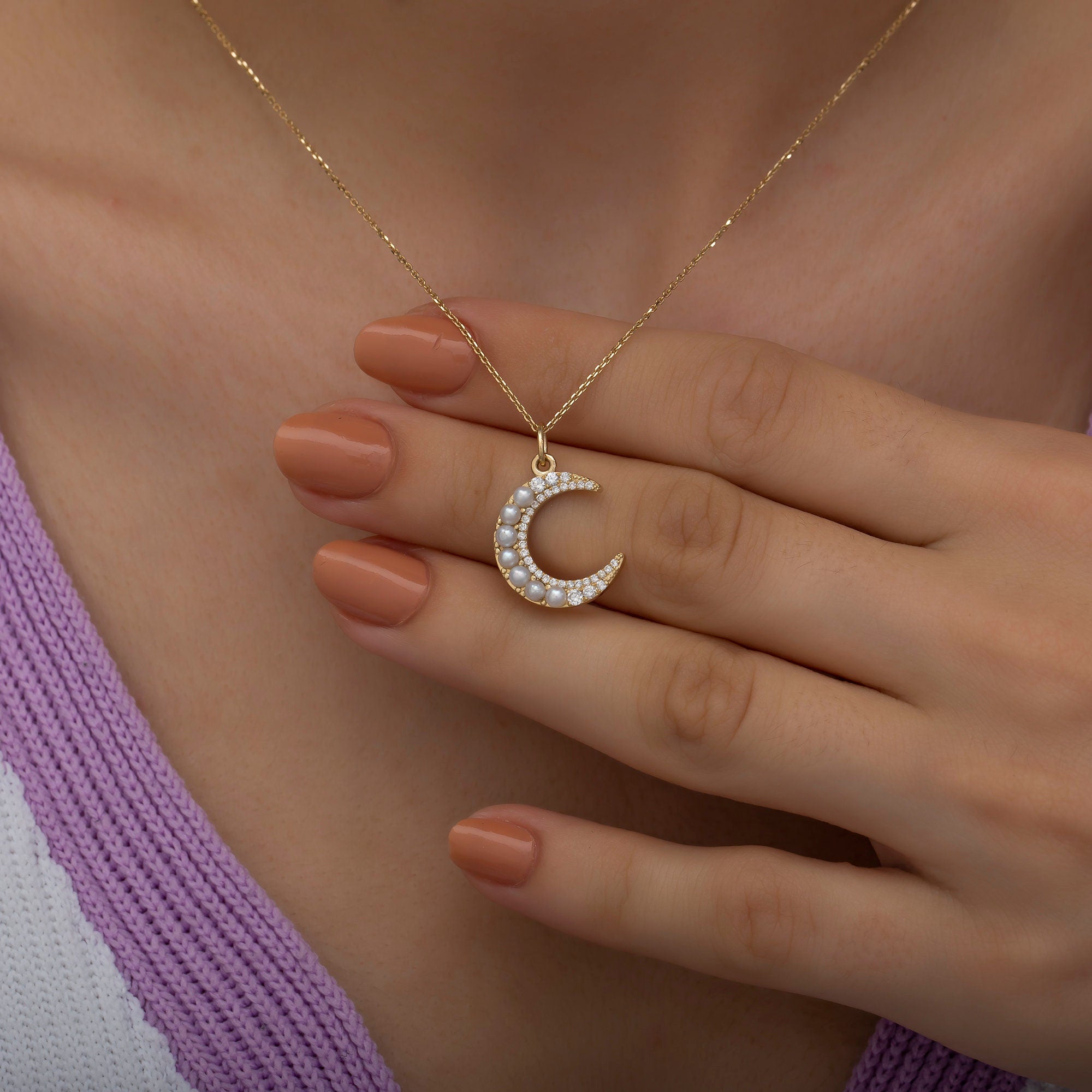14K Gold Diamond & Pearl Crescent Moon Necklace – Elaren