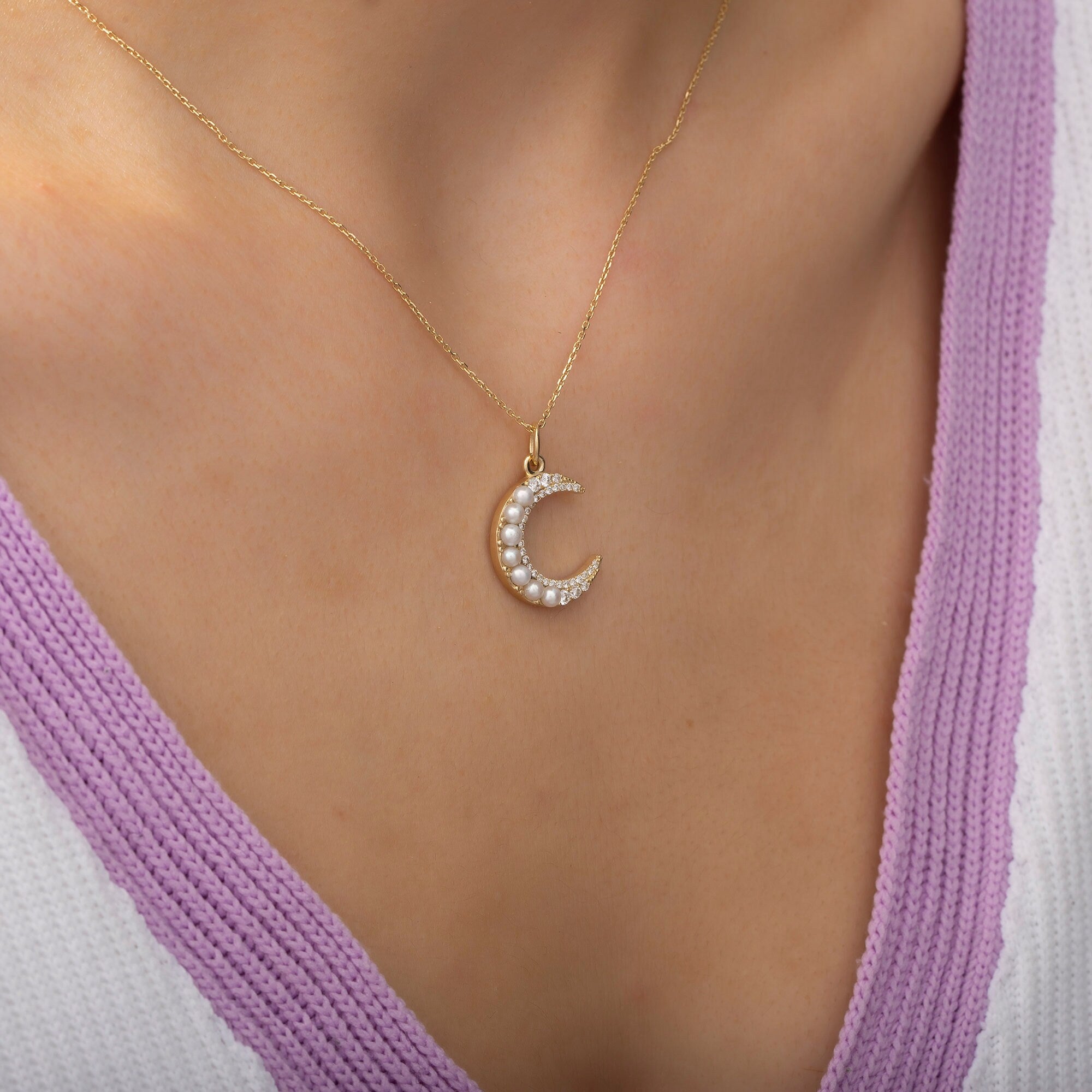 14K Gold Diamond Pearl Crescent Moon Necklace/ Pearl Gold Moon Necklace for Woman/ Gold Diamond Moon Necklace Gifts for Her/ Christmas Gifts