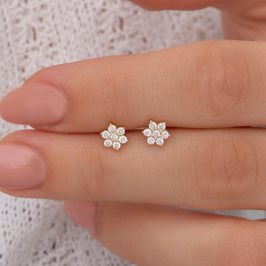 14K Gold Diamond Flower Stud Earrings – Bloom