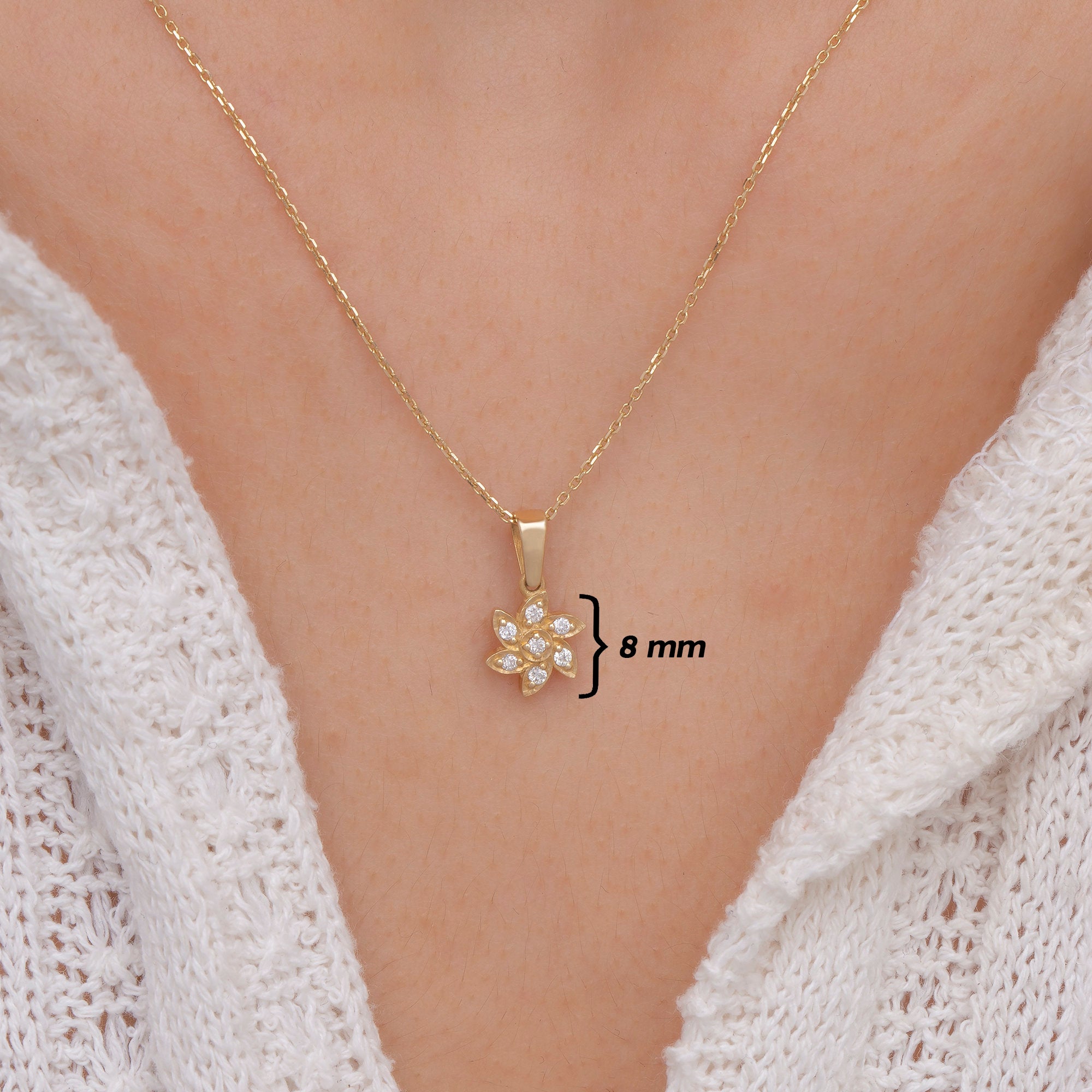 14K Gold Diamond Swirl Flower Necklace – Serpenta