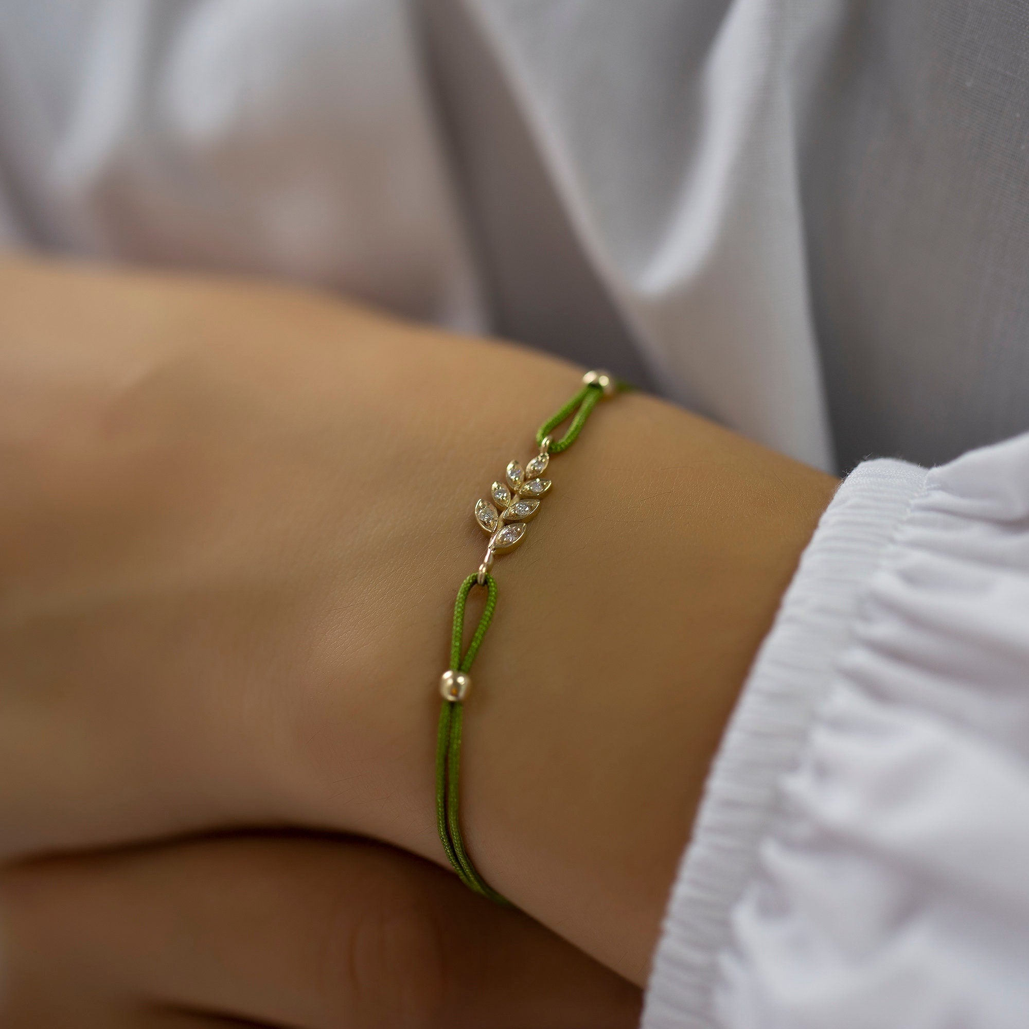 14K Gold Diamond Leaf Bracelet on Color Cord – Corde
