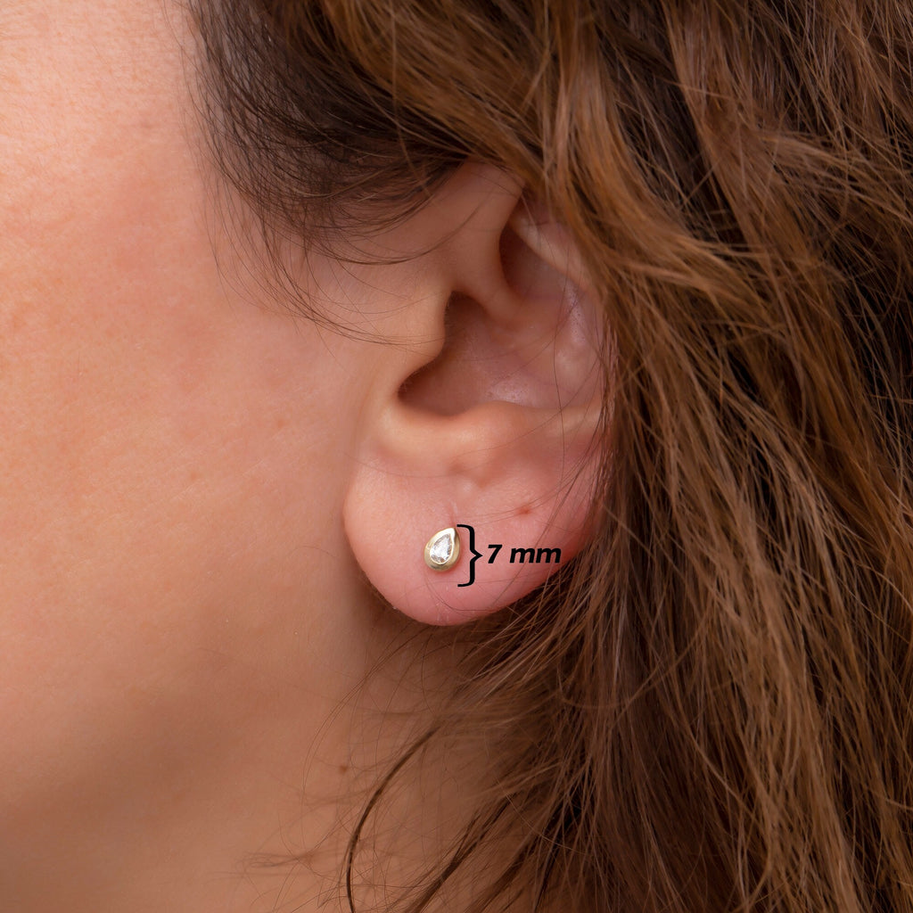 14K Gold Diamond Teardrop Stud Earring – Lagrima