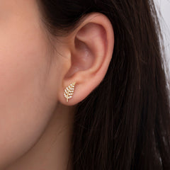 14K Gold Diamond Leaf Stud Earrings – Sylven