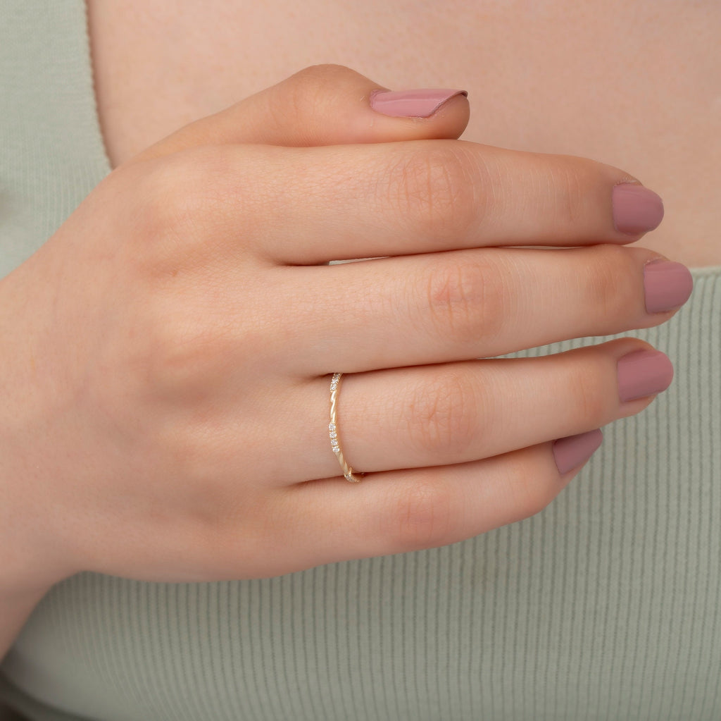 14K Gold Twisted Diamond Stacking Ring — Twyra