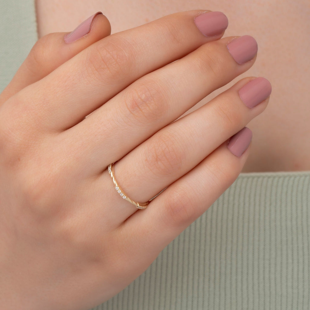 14K Gold Twisted Diamond Stacking Ring — Twyra