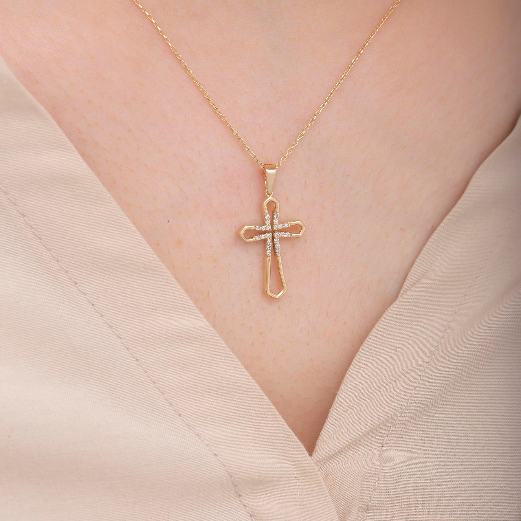 14K Gold Diamond Cross Necklace – Alvion