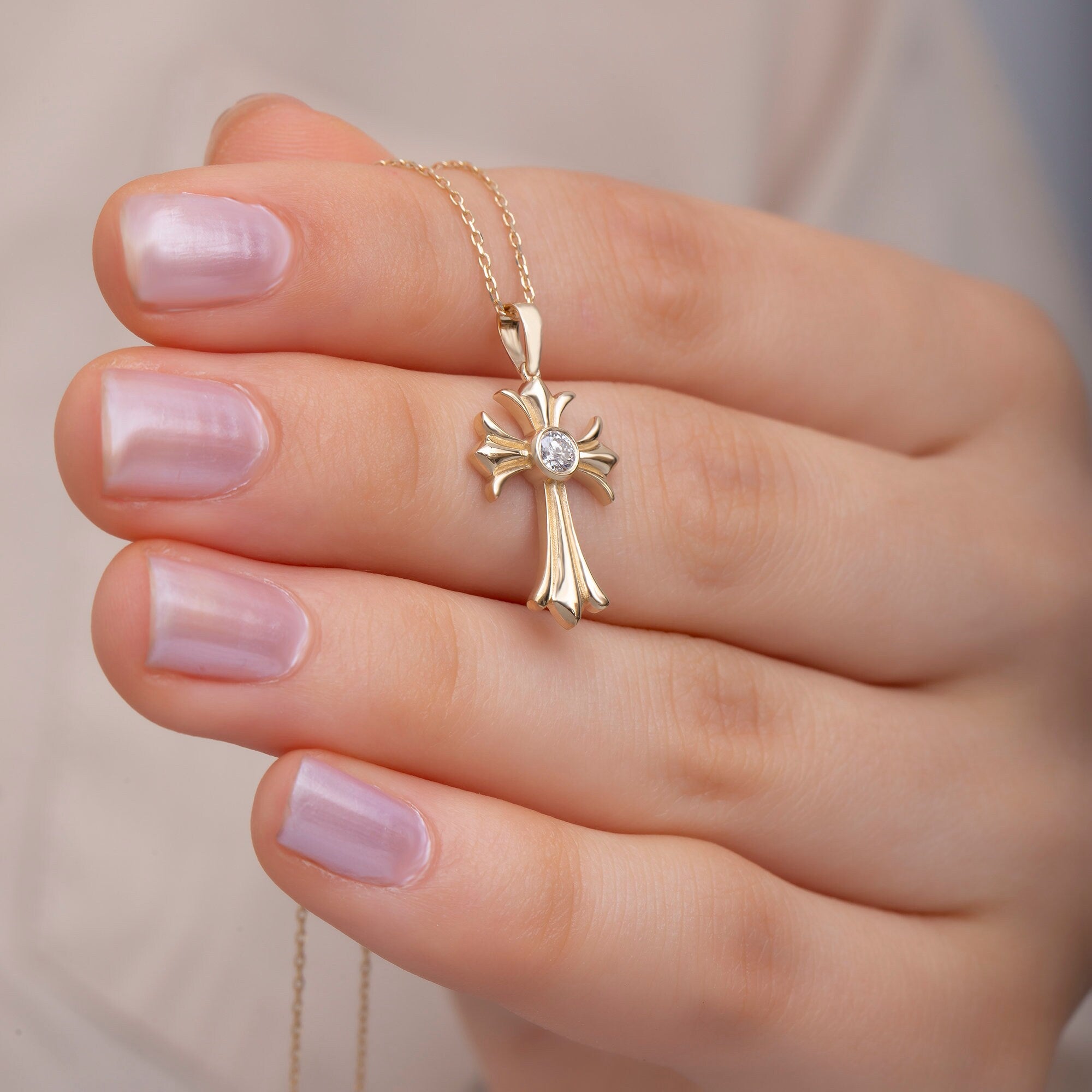 14K Gold Diamond Cross Necklace – Mirane