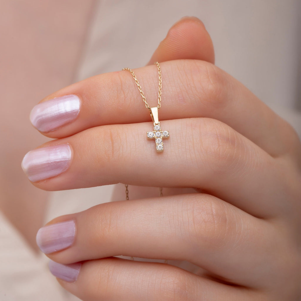 14K Gold Diamond Cross Necklace – Caedyn