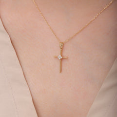 14K Gold Diamond Cross Necklace – Evelora