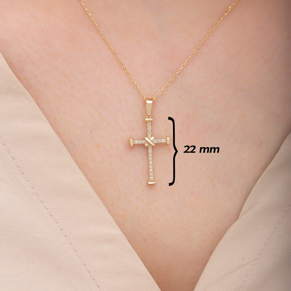 14K Gold Diamond Cross Necklace – Oravine